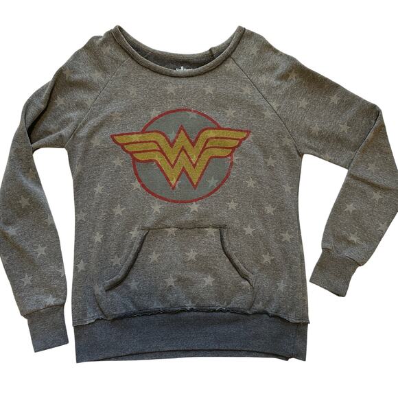 Six Flags Wonder Woman Logo Gray Sweatshirt Stars Pattern Size L - Picture 1 of 6